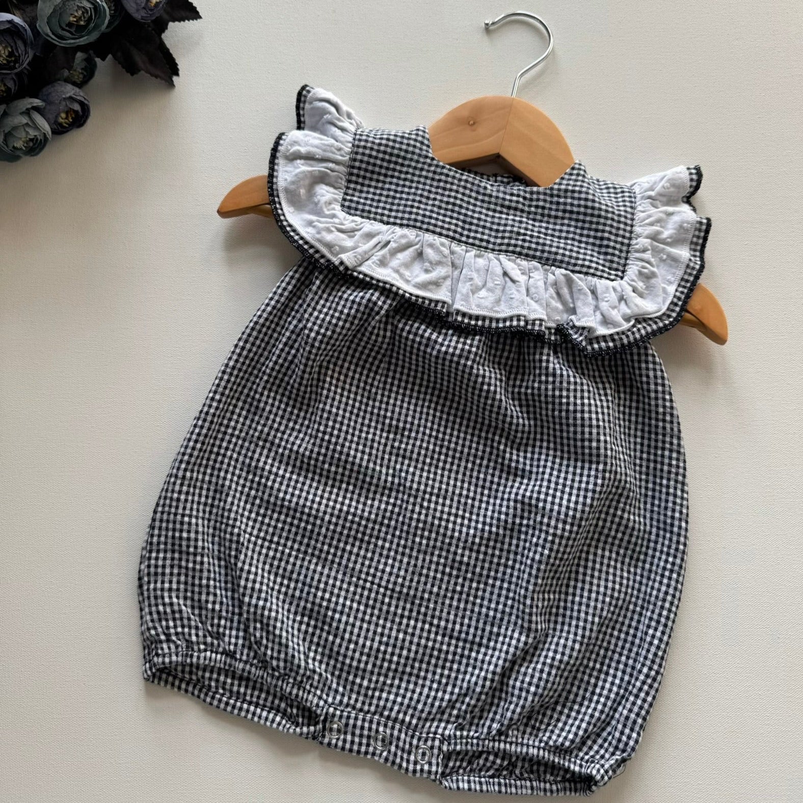 Noir Check romper